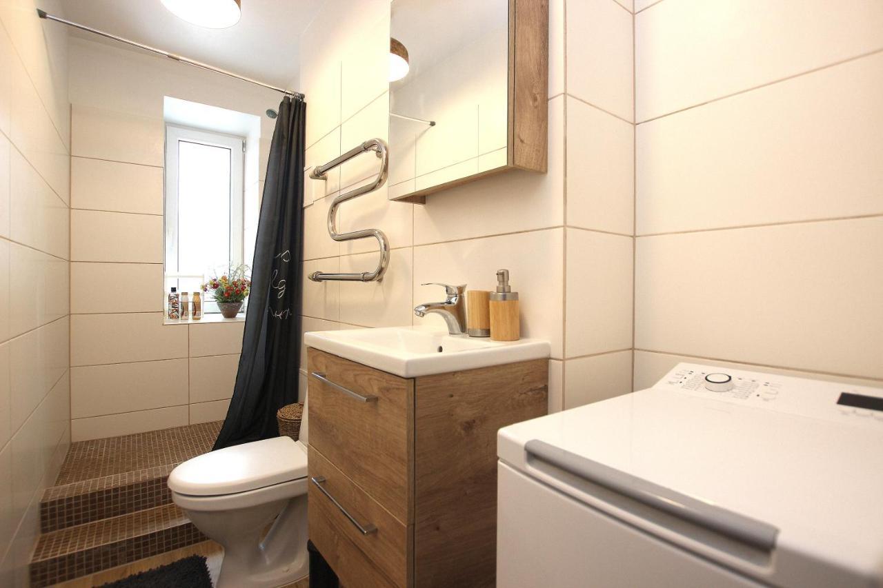Riga Mezaparks Apartment + Private Parking Exterior foto